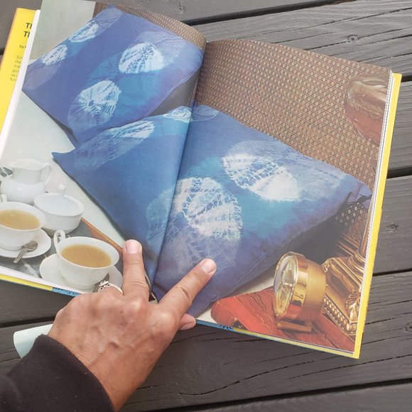 Vintage Book - Tie Dyeing & Batik - Picture 6 of 11